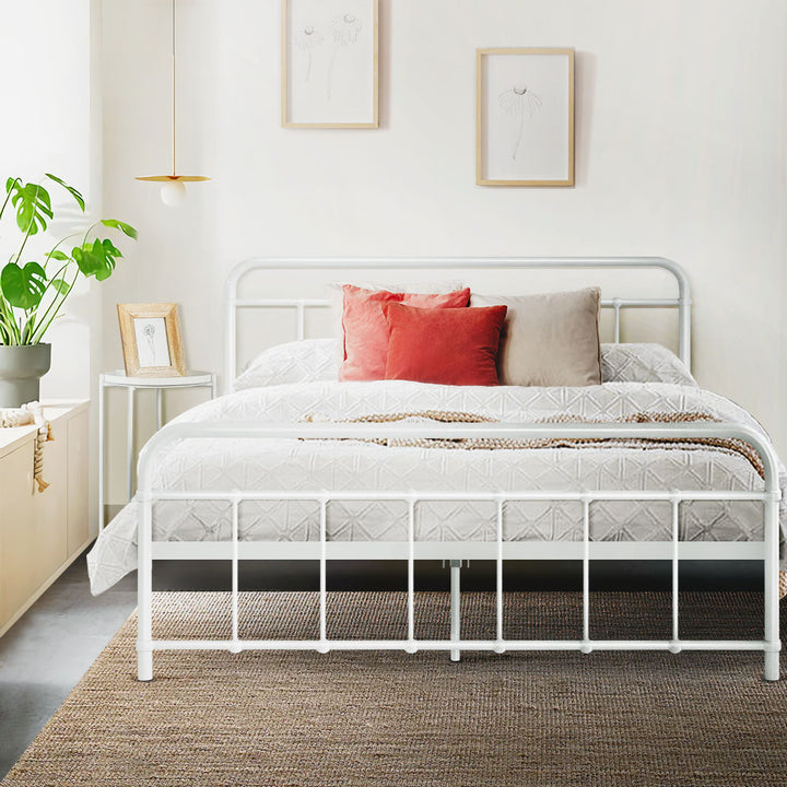 P&F DreamStyle LEO Metal Bed Frame - Double (White)