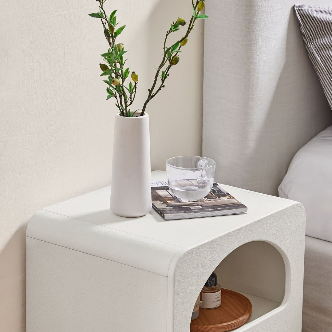 P&F Sora Bedside Table